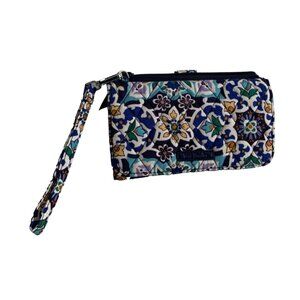 Vera Bradley Lisburn Medallion Cool RFID Wrist Wallet